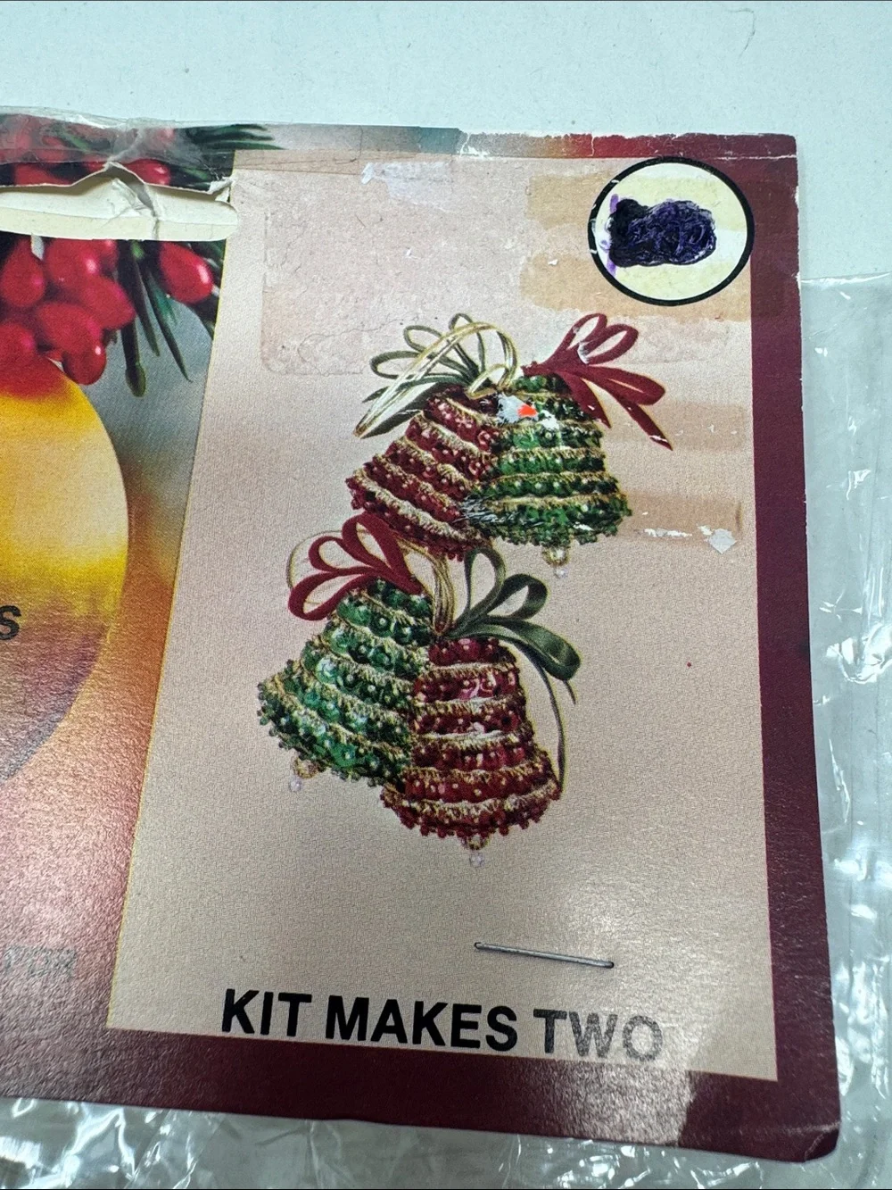VINTAGE HOLIDAY CHRISTMAS BELLS ORNAMENTS CRAFT KIT PUSH PIN BEADS SEQUINS